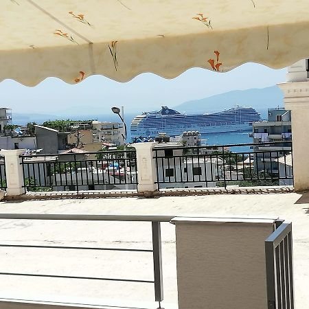 Appartamento Sweet Dreams Apartament Sarandë Esterno foto
