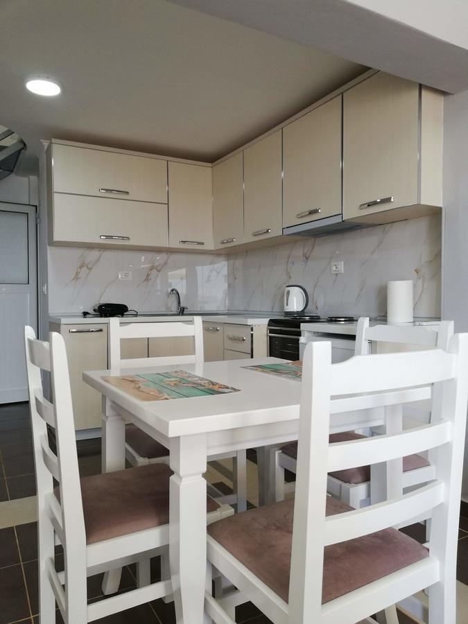 Appartamento Sweet Dreams Apartament Sarandë Esterno foto